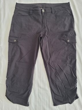 Women's Black Cargo Capri Pants